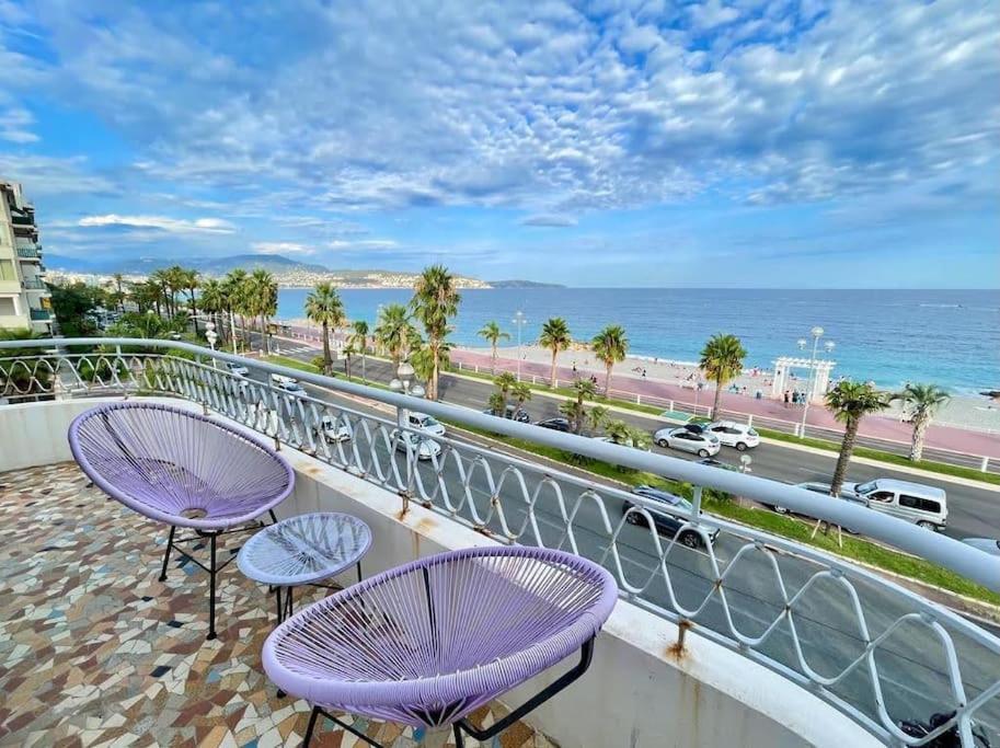 Beach Front, Superbe Appartement Pour 4 Personnes نيس المظهر الخارجي الصورة