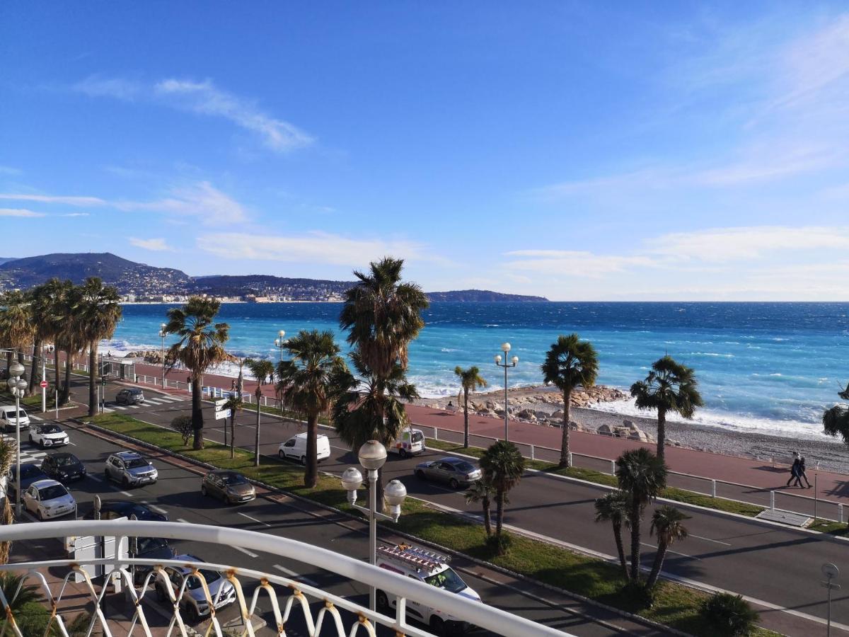 Beach Front, Superbe Appartement Pour 4 Personnes نيس المظهر الخارجي الصورة