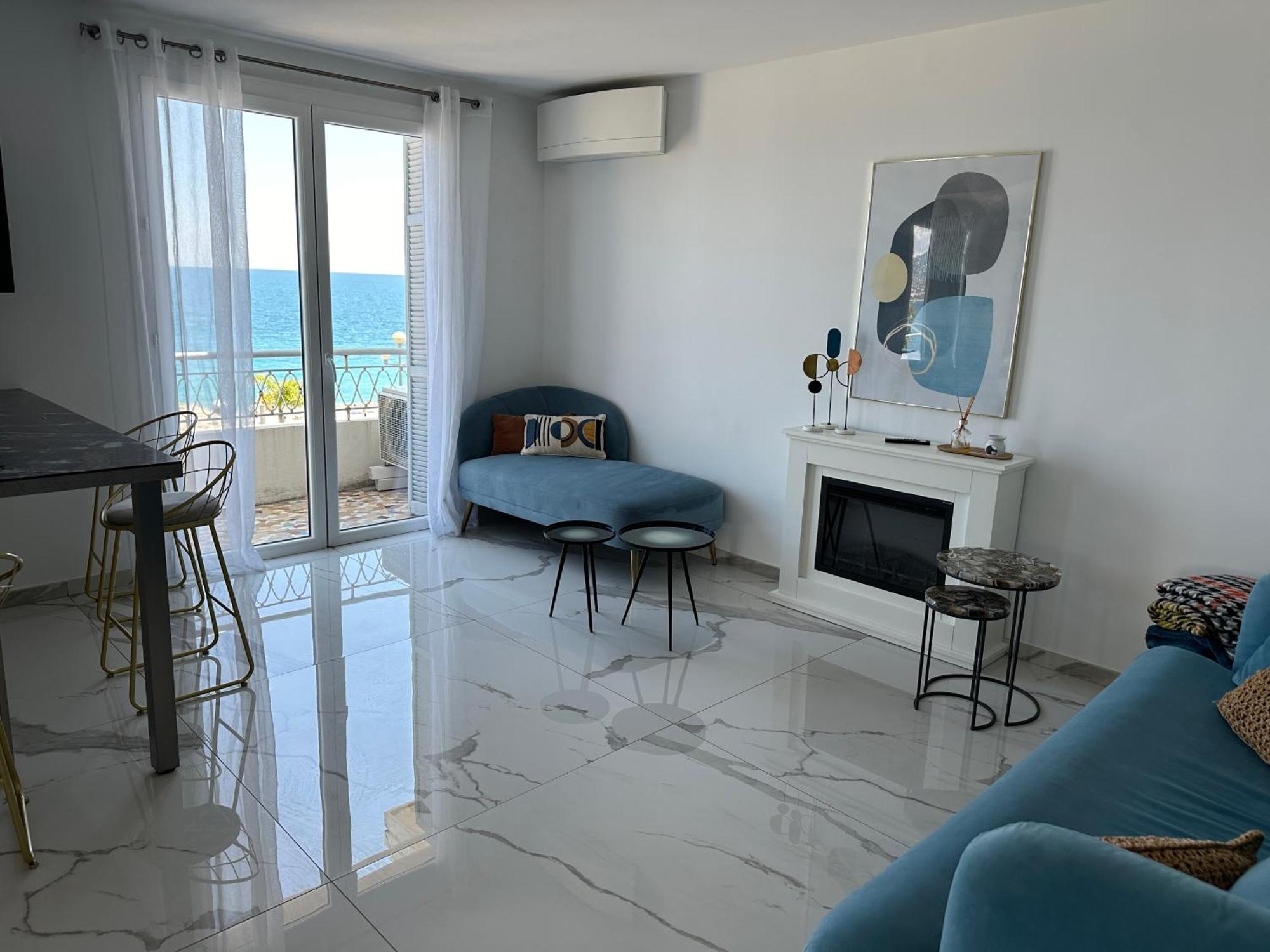 Beach Front, Superbe Appartement Pour 4 Personnes نيس المظهر الخارجي الصورة